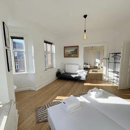 Unique Luxurious And Historic 130 M2 Apartman