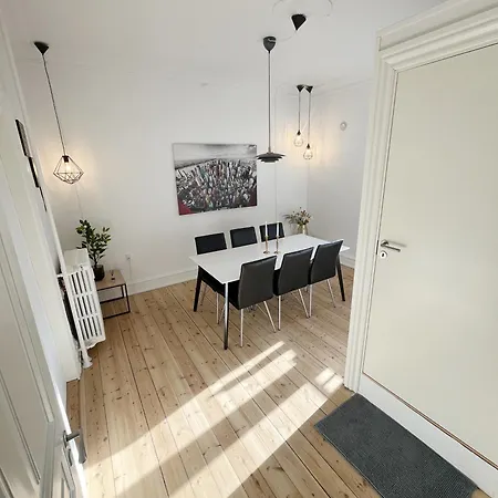 Apartman Unique Luxurious And Historic 130 M2 *